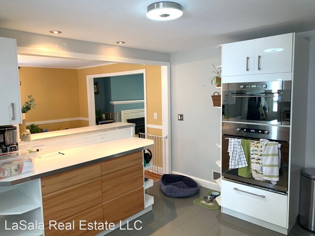 Building Photo - 2 br, 1.5 bath House - 213 Griswold Drive