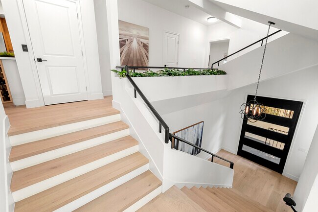 Building Photo - 4148 Sunswept Dr