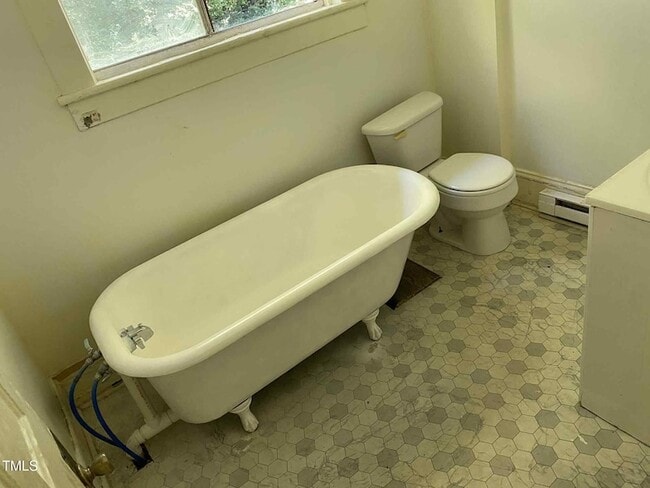 Building Photo - 816 Union St