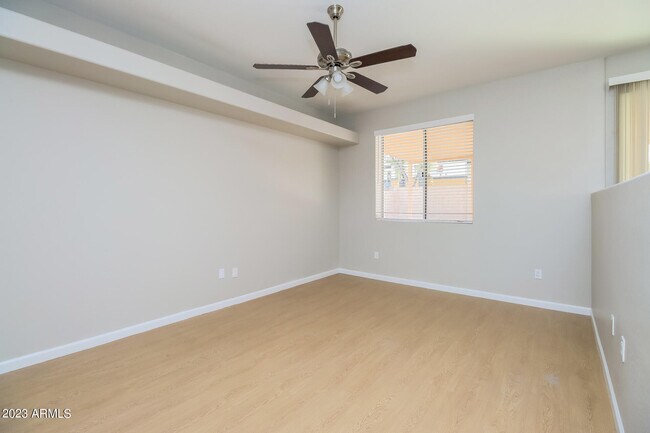 Foto del edificio - 4633 E Towne Ln