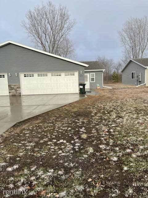 Primary Photo - 2 br, 1 bath Duplex - 3717 Flynn Place