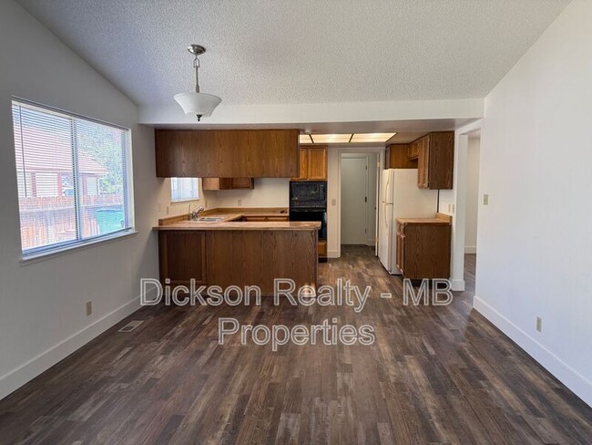 Building Photo - 2485 Wabash Cir
