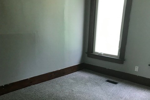 bedroom - 309 N 1st St