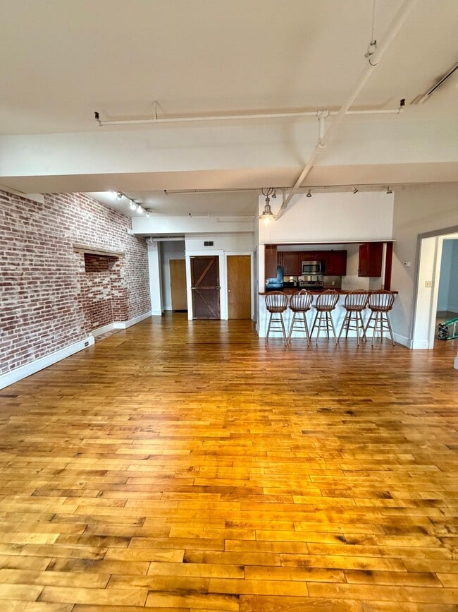 Building Photo - 231 N Shippen St