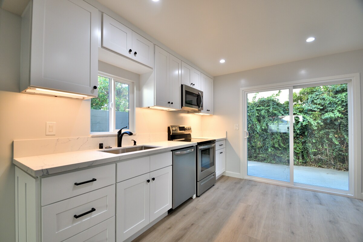 Foto principal - 2618 Mathews Ave