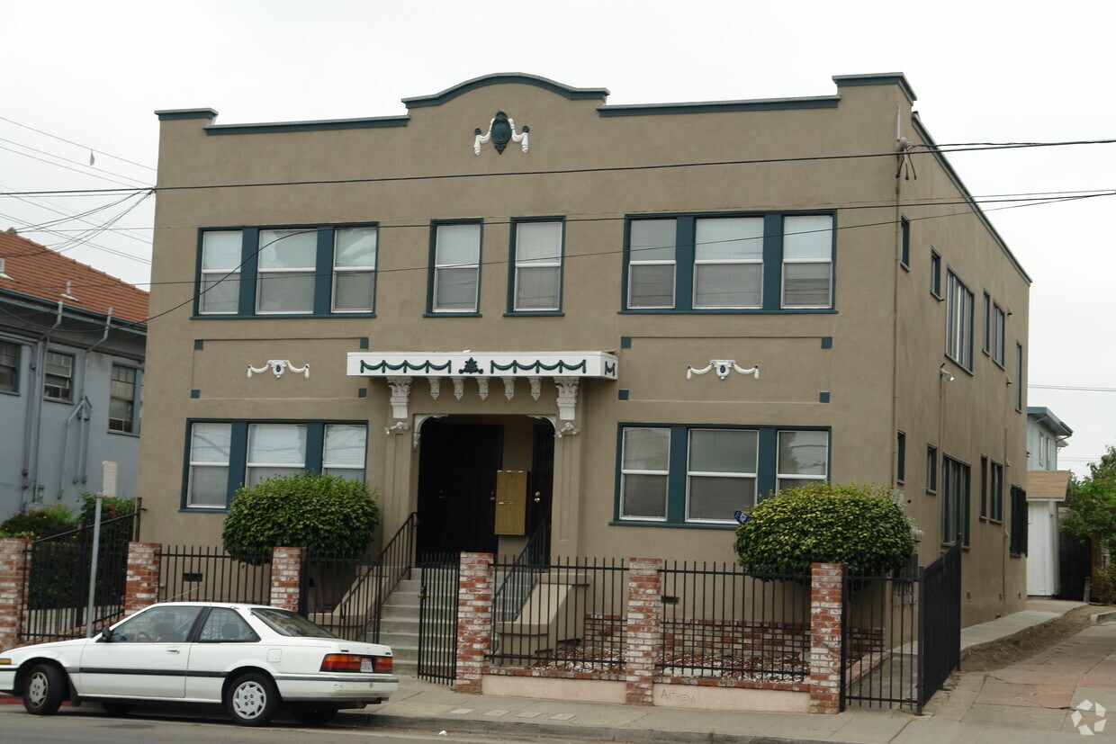 Foto del edificio - 756 40th St