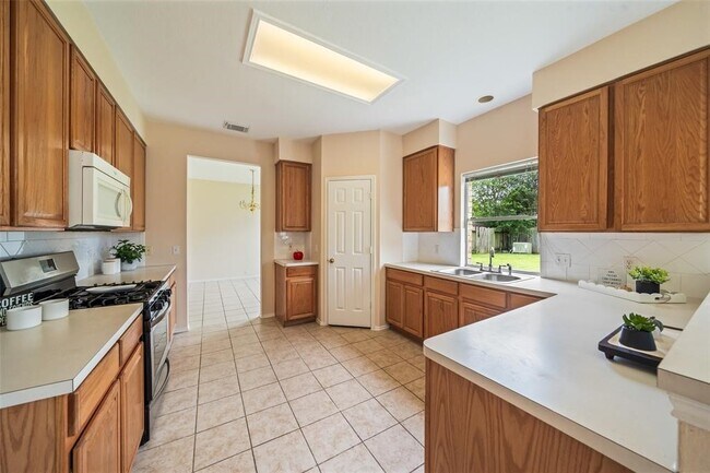 Foto del edificio - 11019 Avery Trace Ct