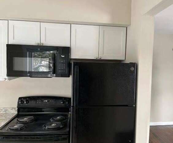 Building Photo - NOW AVAILABLE!  - 249 Ringgold Street, Pee...