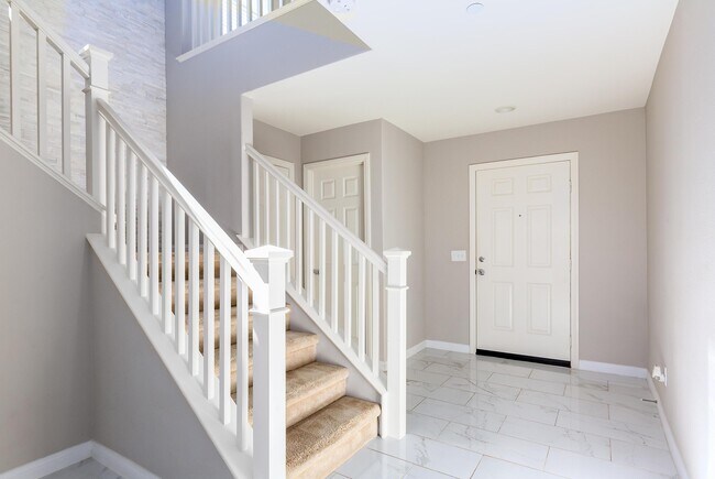 Building Photo - 2701 Candleberry Way