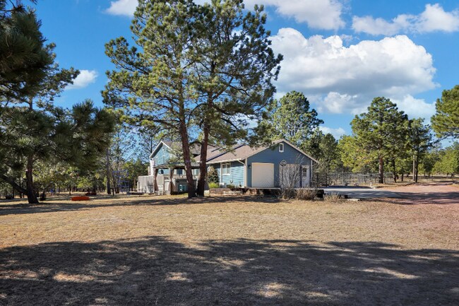Building Photo - 9755 Bennison Terrace