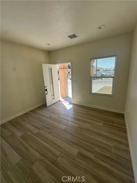 Building Photo - 1410 E Yucca Dr