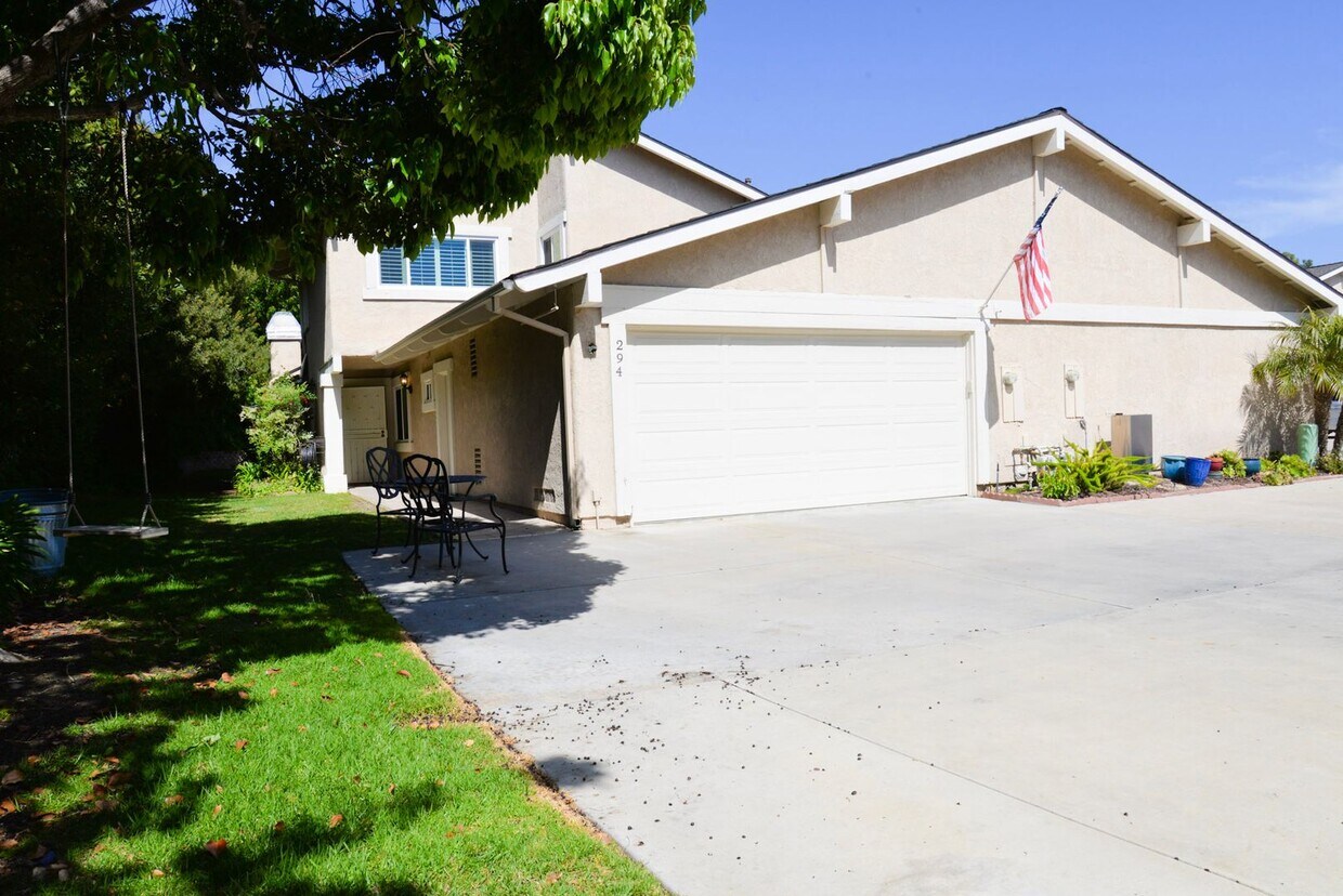 Primary Photo - STUNNING REMODEL! Two story 3 bedroom 2.5 ...