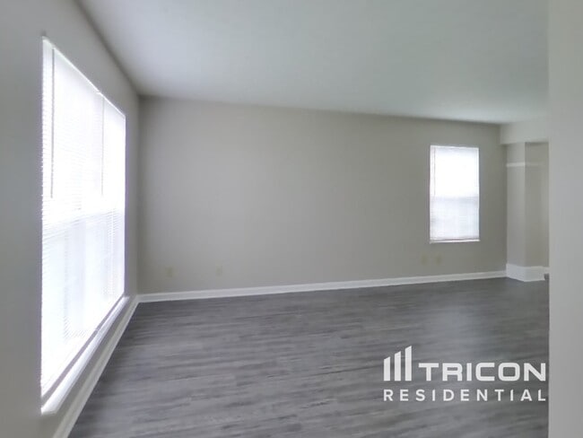 Building Photo - 5317 Mesa Verde Dr