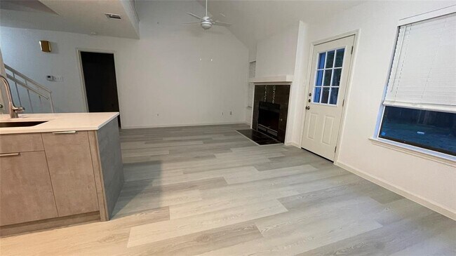 Building Photo - 1300 Lauretta Wood Dr