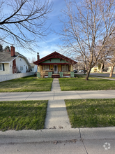 Building Photo - 738 2nd St