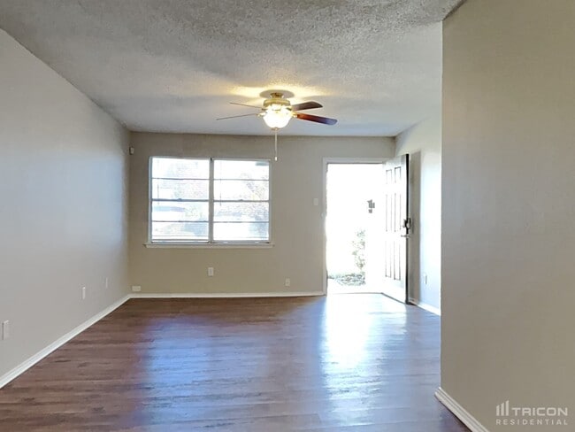 Building Photo - 4443 Greenland Dr