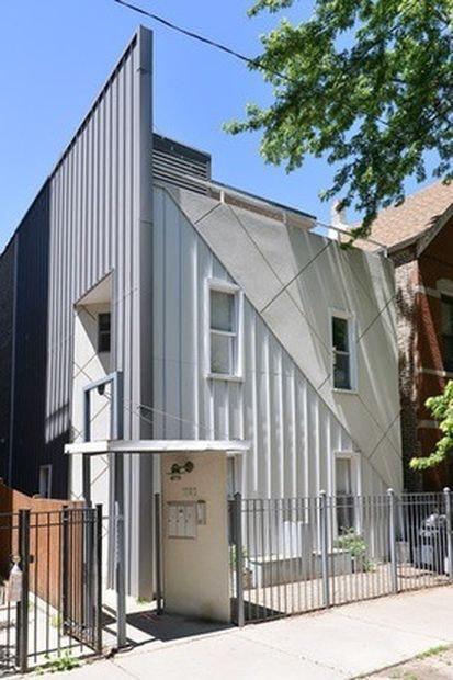 Building Photo - 1060 N Hermitage Ave