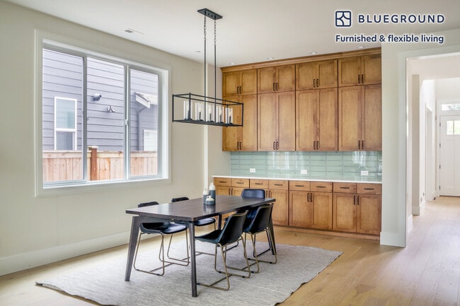 Foto del edificio - 26077 SE 36th St