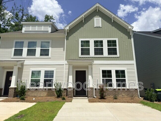 Building Photo - 807 Coburg Ln