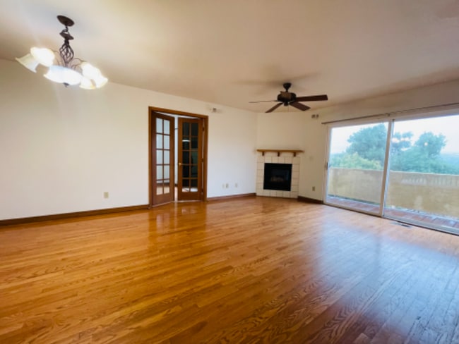 Photo - 2428 W Pikes Peak Ave (Colorado Springs, CO) Townhome