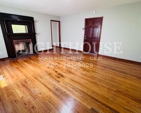 Building Photo - 2152 Dandridge Ave