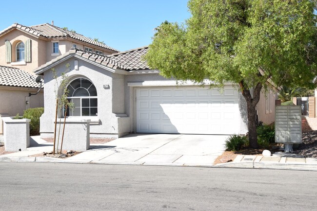 Building Photo - $2,250 p/m Summerlin Home Near Downtown Su...