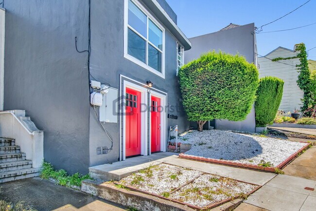 Foto del edificio - 55 Stoneybrook Ave