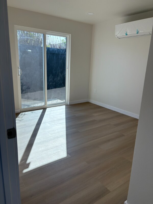 Foto del edificio - 2471 Terraine Ave