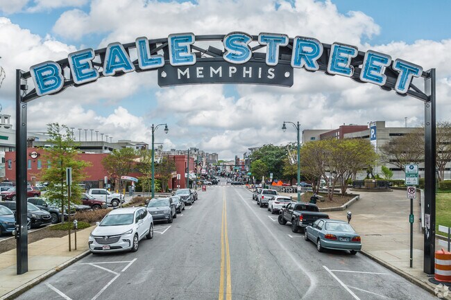 An archway over Beale Street in Memphis.