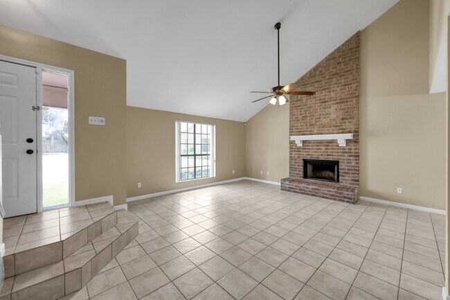 Foto del edificio - 16906 Timberwork Rd