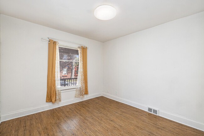 Foto del edificio - 605 E Wright St