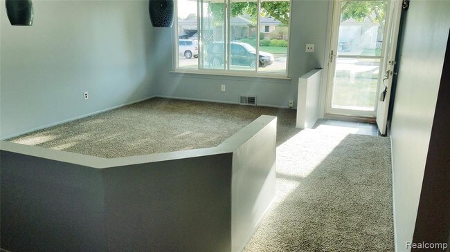 Foto del edificio - 27322 Newport Dr