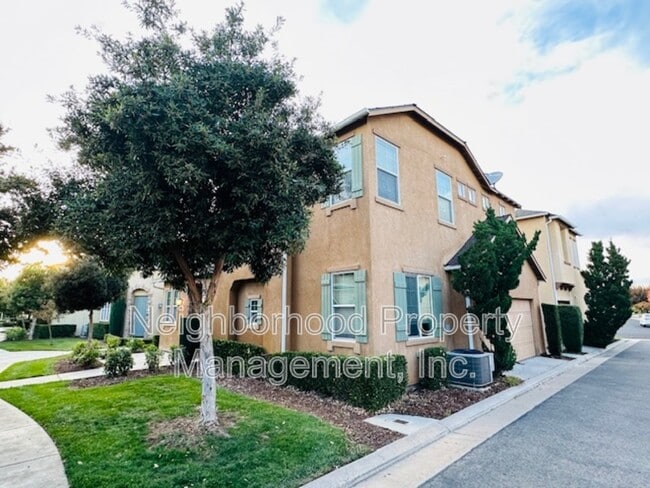 Foto del edificio - 4042 Trenton Ave