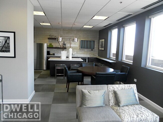 Foto del edificio - 118 W Chestnut St
