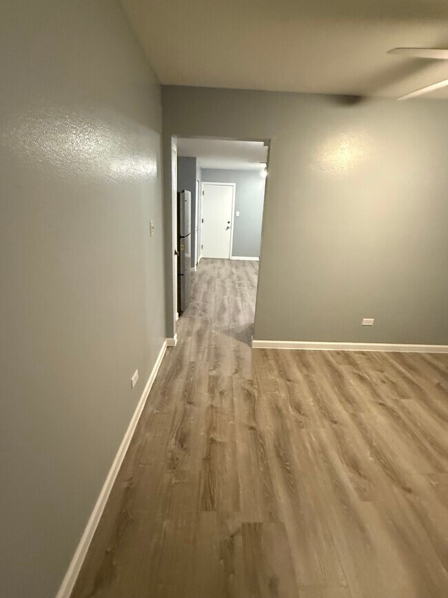 Foto del edificio - 18329 West St