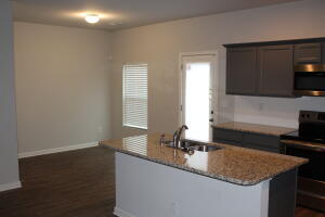 Building Photo - 292 Claudia Dr