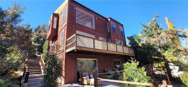 Building Photo - 1317 Pinetree Dr