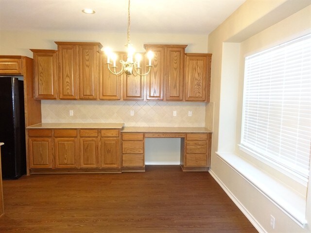 Building Photo - 23007 Airedale Ln