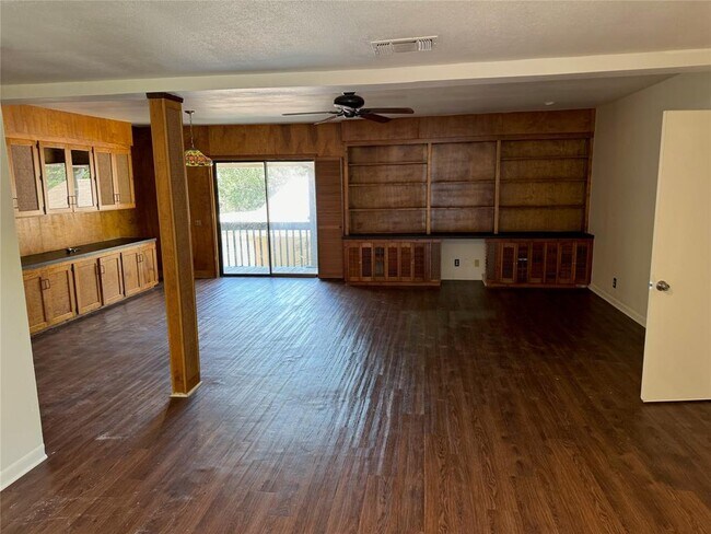 Building Photo - 21454 Coyote Trail