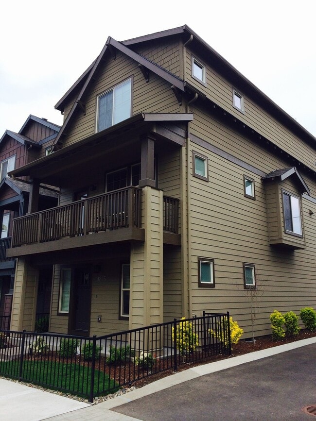 Photo - Amazing 3 Bedroom 2.5 Bath Home within Beaverton and next to Nike!