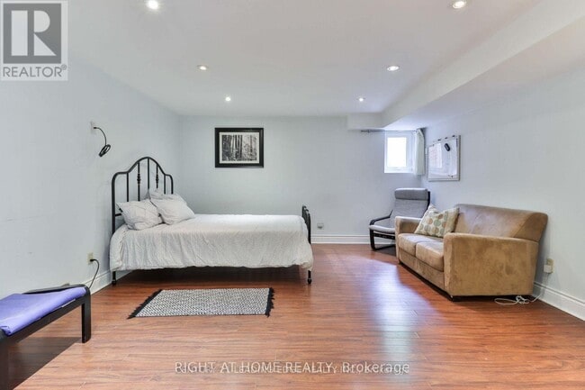 Building Photo - 143 Gamble Ave