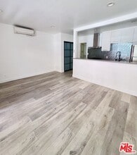 Building Photo - 1757 N Kingsley Dr