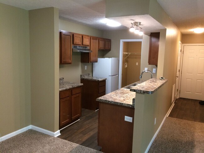 Building Photo - 33 Rio Grande Cir