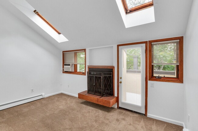 Photo - Canyon Crest Apartments