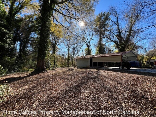 Building Photo - 3 br, 2 bath House - 516 E Broad St