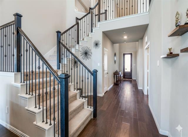 Foto del edificio - 2112 Creekbluff Ct