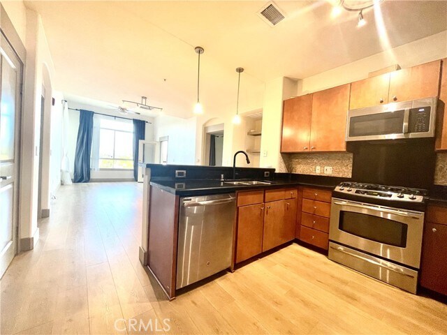 Building Photo - 24585 Town Center Dr