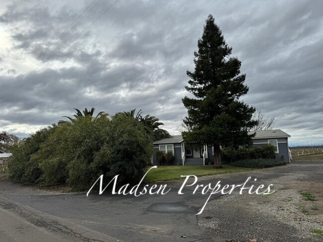 Building Photo - 15451 Cana Pine Creek Rd