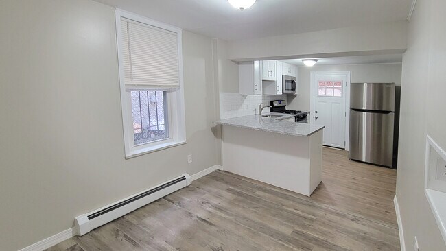 Foto del edificio - 2440 Jasper St