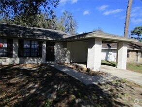 Building Photo - 1704 Ridgewood Ln